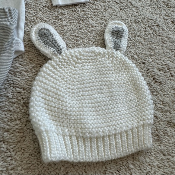 6M Bunny Carter’s Baby Clothes 1 Onesie, 1 Bunny Beanie Hat, 1 Pants - Picture 2 of 12